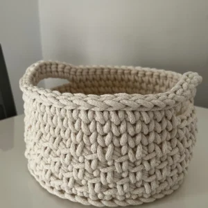 horgolt fules krem kerek kosar 1