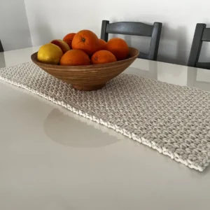 horgolt teglalap asztali futo krem 1