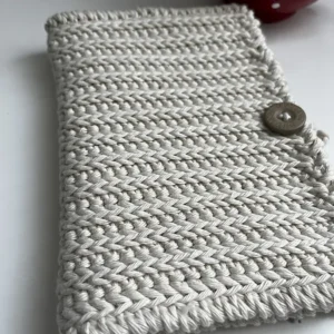 kindle ekonyv olvaso horgolt borito